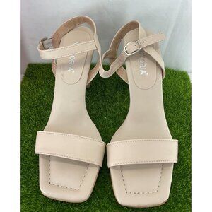 NEW Victoria Beige Strappy Square Toe Heeled Sandals SIZE 5.5
